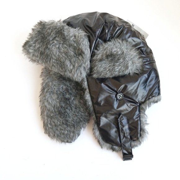 Hot Topic Other - Hot Topic Black Shiny Gray Faux Fur Trapper Hat